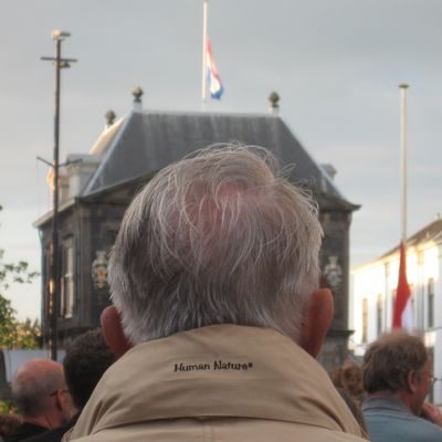 1719_van_de_vlag_05_04_11.jpg