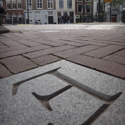 4698_hier_sta_ik_half_gouda.jpg
