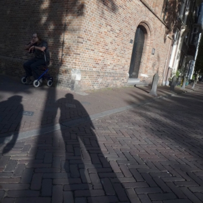 4951_op_zijn_mobieltje_half_gouda.jpg