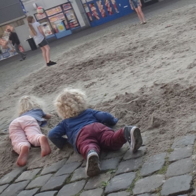 5307_einstein_on_the_beach_half_gouda.jpg
