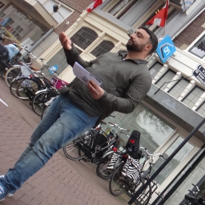 5659_met_de_hand_half_gouda.jpg